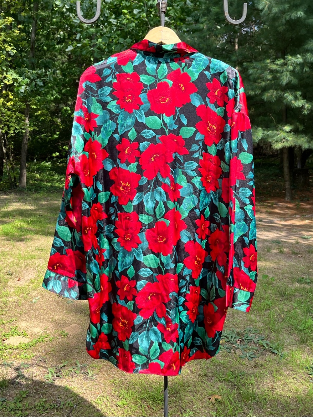 90s Victoria’s Secret Gold Tag Satin Floral Button-Up Pajama Shirt Glam Retro - Picture 3 of 15